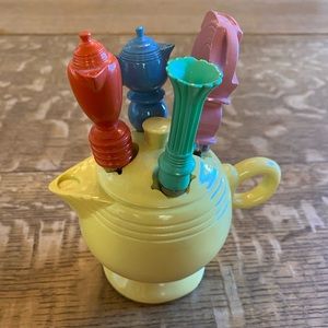 Fiestaware butter knife set